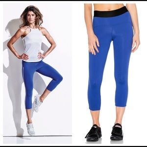 Heroine Sport blue studio side mesh capri leggings